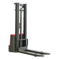 2.5米 步行式全电动堆高车