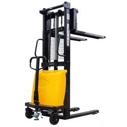 1.6米 半电动堆高车